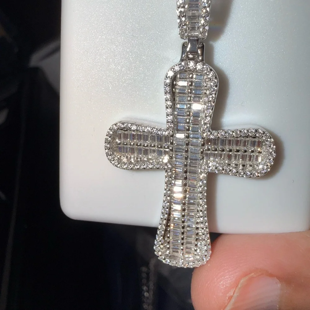 Solid 925 Sterling Silver Unisex Round & Baguette Criss Cross Moissanite Pendant - Picture 1 of 7